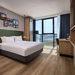 Hilton Garden 4*