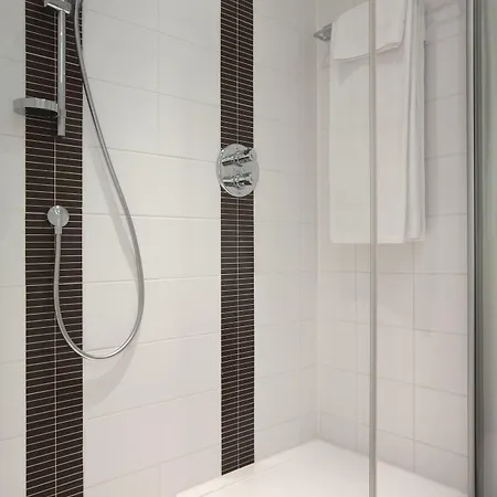 Hilton Garden Hotel 4*