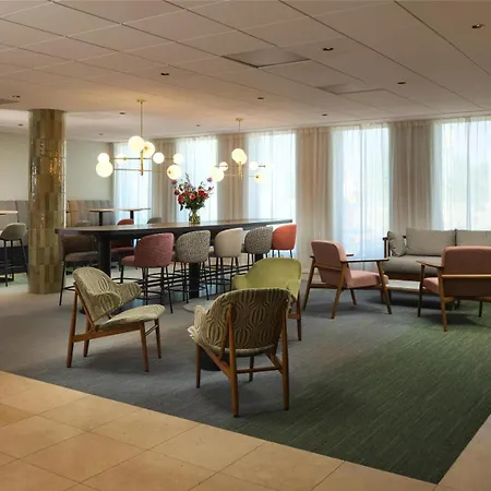 Hilton Garden 4* Leida