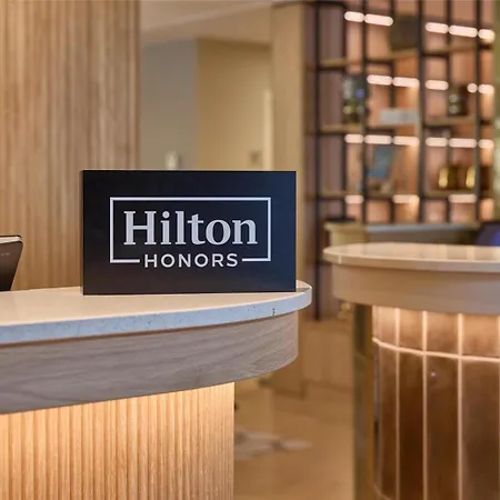 Hilton Garden 레이든