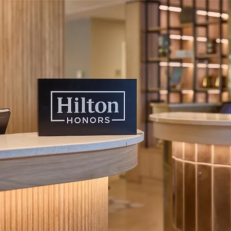 Hilton Garden Hotel 4*