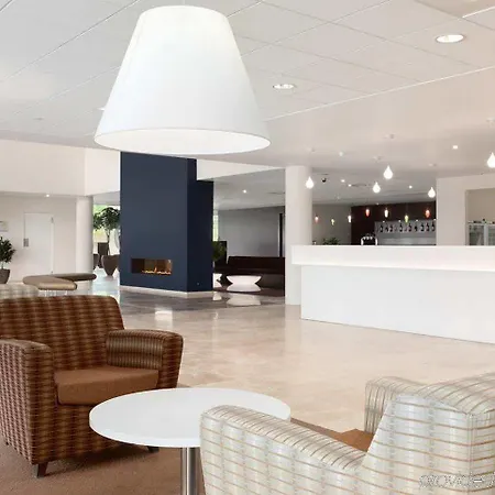 Hilton Garden Hotel 4*