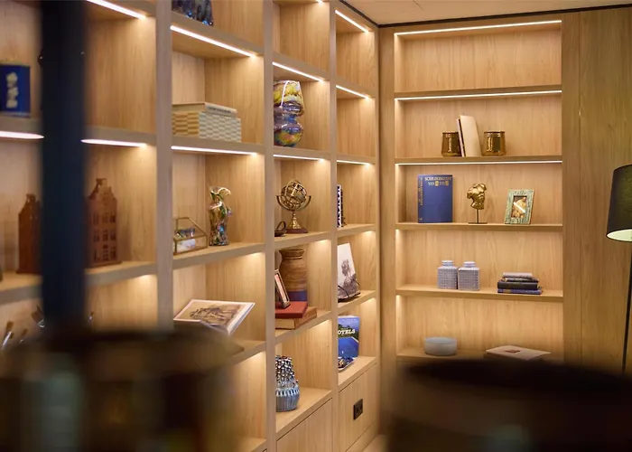 Hilton Garden Hotel 4*