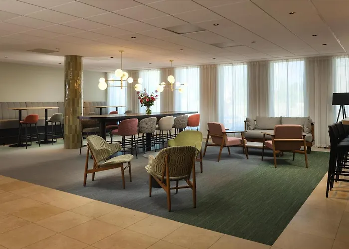 Hilton Garden 4* Leida