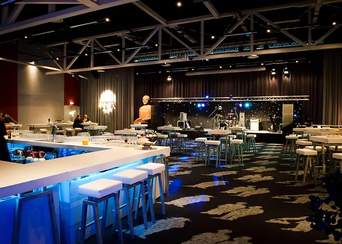 Hilton Garden Hotel 4*